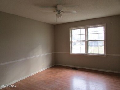 4. DINING ROOM