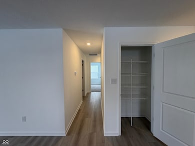 6696 Blackthorne Dr, Pendleton, IN 46064 - photo 5