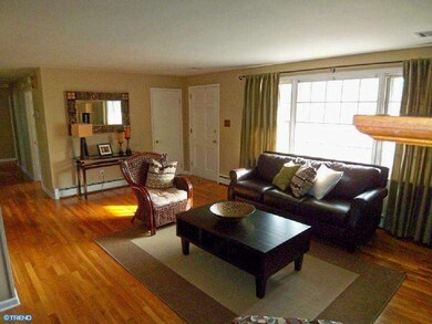 907 Diamond St, Sellersville, PA 18960 - photo 7