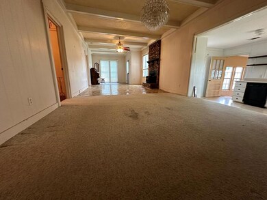 Living?Dning Back to Front