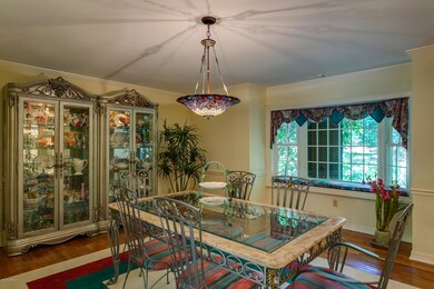 Dining_Room_View_1