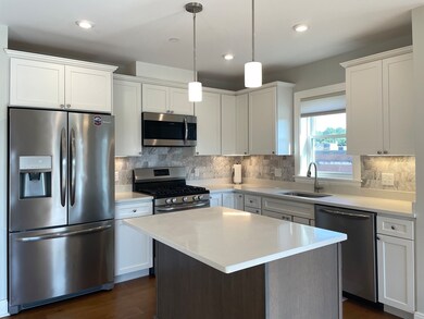 3 Bennett St unit 201, Wakefield, MA 01880 - photo 3