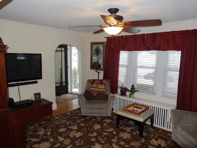 306 S Reynolds St, Schenectady, NY 12302 - photo 5