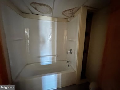 30 W First St, Cumberland, MD 21502 - photo 4