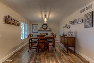 5 Dining Room photo a