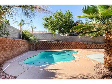 Swimming Pool/Hot Tub/Sauna.