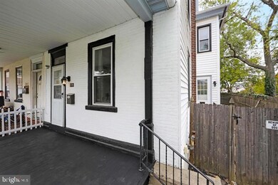 118 S Broad St, Lansdale, PA 19446 - photo 2