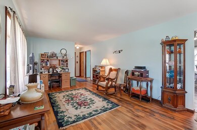 1903 E Beaumont Rd, Columbus, OH 43224 - photo 4