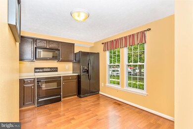 9651 Glendower Ct, Laurel, MD 20723 - photo 3