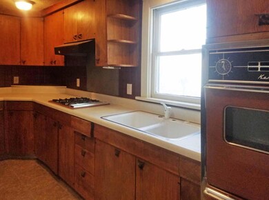 Kitchen 1