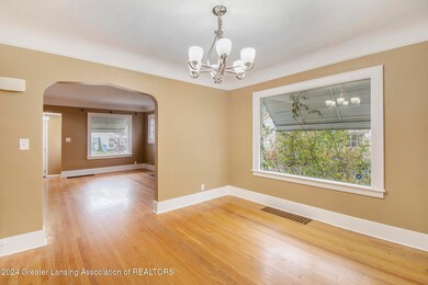 408 Strathmore Rd, Lansing, MI 48910 - photo 6