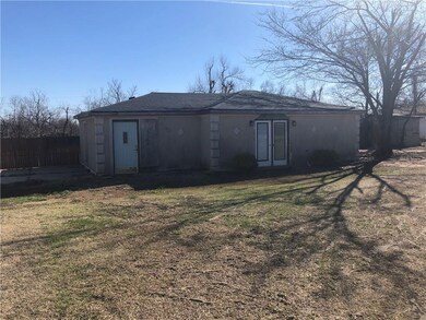 3708 Decker Dr, Moore, OK 73160 - photo 3