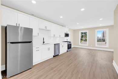 2322 Scranton Rd, Cleveland, OH 44113 - photo 6