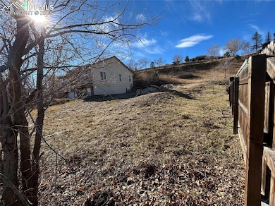 890 Columbine Ave, Colorado Springs, CO 80904 - photo 3