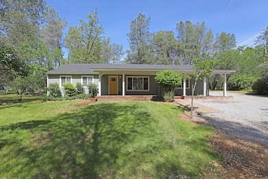 13652 Bear Mountain Rd, Redding, CA 96003 - photo 2