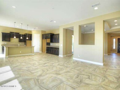 007_Living Room - Entry