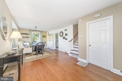 318 E Summit Ave, Telford, PA 18969 - photo 7