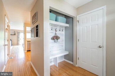 498 Berkshire Dr, Souderton, PA 18964 - photo 4