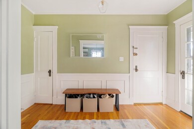 289 Belgrade Ave unit 2, Roslindale, MA 02131 - photo 6