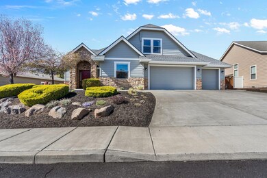 3741 SW Yew Ln, Redmond, OR 97756 - photo 4