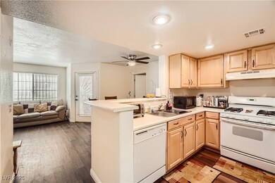 1830 N Pecos Rd unit 137, Las Vegas, NV 89115 - photo 5