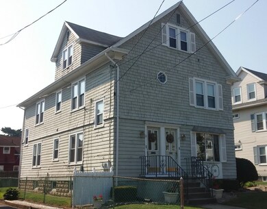 19 Mellen St, Chicopee, MA 01013 - photo 2