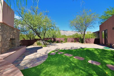 Outdoor Fireplace w/ Mtn View