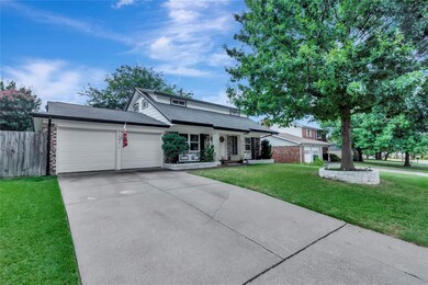 920 Charleston Dr, Bedford, TX 76022 - photo 2