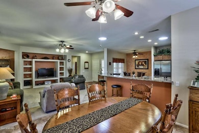 15058 W Cactus Ridge Way, Surprise, AZ 85374 - photo 6