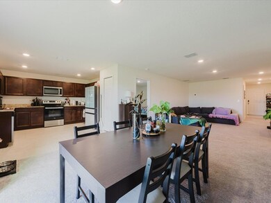 Dining room/living room
