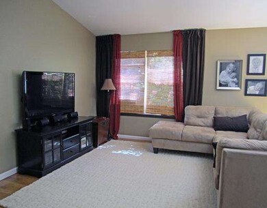 670 Applewood Ln, Algonquin, IL 60102 - photo 4