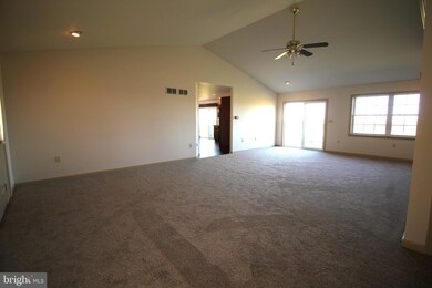 1163 Sheep Hill Rd, New Holland, PA 17557 - photo 2