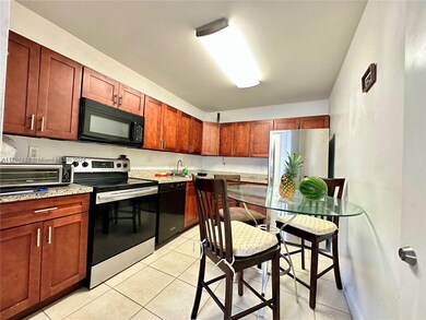 2245 Cody St unit 1, Hollywood, FL 33020 - photo 5