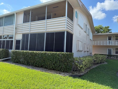 201 Cambridge I unit 2010, West Palm Beach, FL 33417 - photo 4