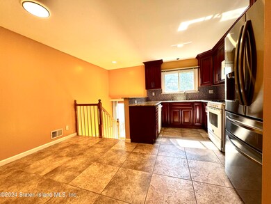 246 Doane Ave, Staten Island, NY 10308 - photo 7