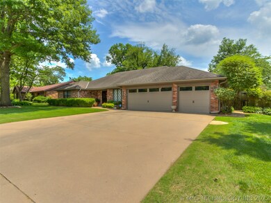 2409 Georgetown Dr, Bartlesville, OK 74006 - photo 2