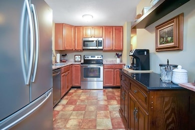 45 Austin Cir, Florence, MA 01062 - photo 6