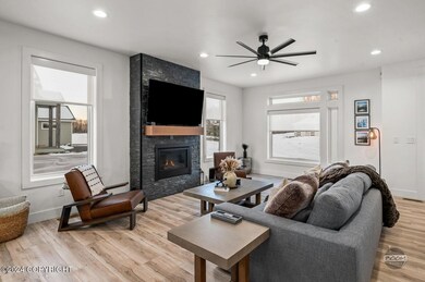 8-web-or-mls-8920 E Windy Woods Loop Pho