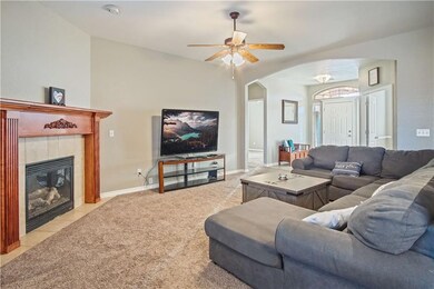 1415 Lexi Ln, Noble, OK 73068 - photo 7