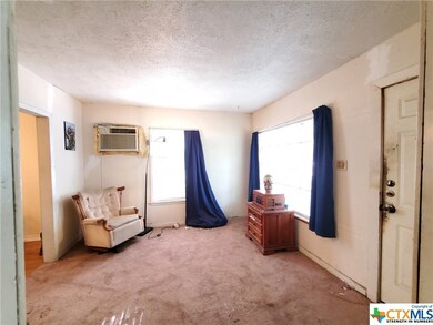 513 Harvey St, San Marcos, TX 78666 - photo 5