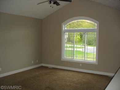 1090 Serenity Ridge Dr unit 15, Wayland, MI 49348 - photo 3