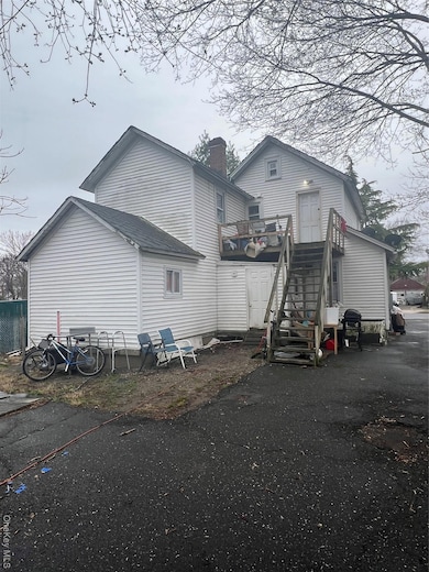 21 Maple Ave, Port Jefferson Station, NY 11776 - photo 2