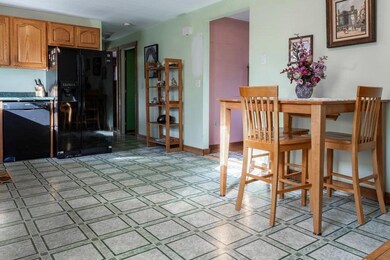 17 Lita Ln, Newmarket, NH 03857 - photo 2