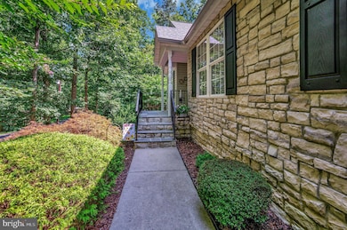 142 Larkspur Ln, Locust Grove, VA 22508 - photo 3