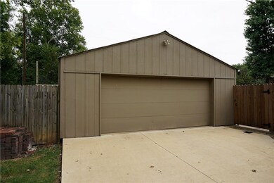 1005 S 19th St, Rogers, AR 72758 - photo 4