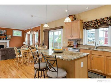 7151 Lakeside Dr, Niagara Falls, NY 14304 - photo 5