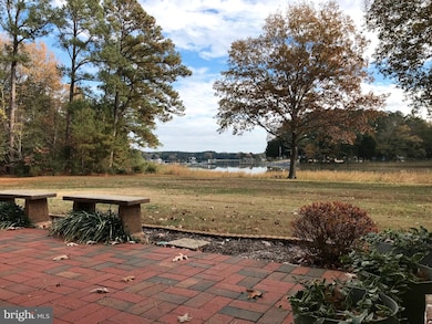 11682 Wollaston Cir, Swan Point, MD 20645 - photo 7