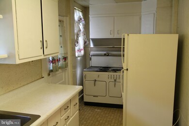 3135 Northway Dr, Parkville, MD 21234 - photo 7