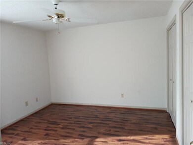 217 Resolution Dr, Yorktown, VA 23692 - photo 4