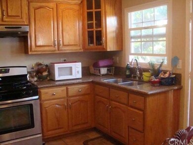 10731 Osgood Ave, Lynwood, CA 90262 - photo 5